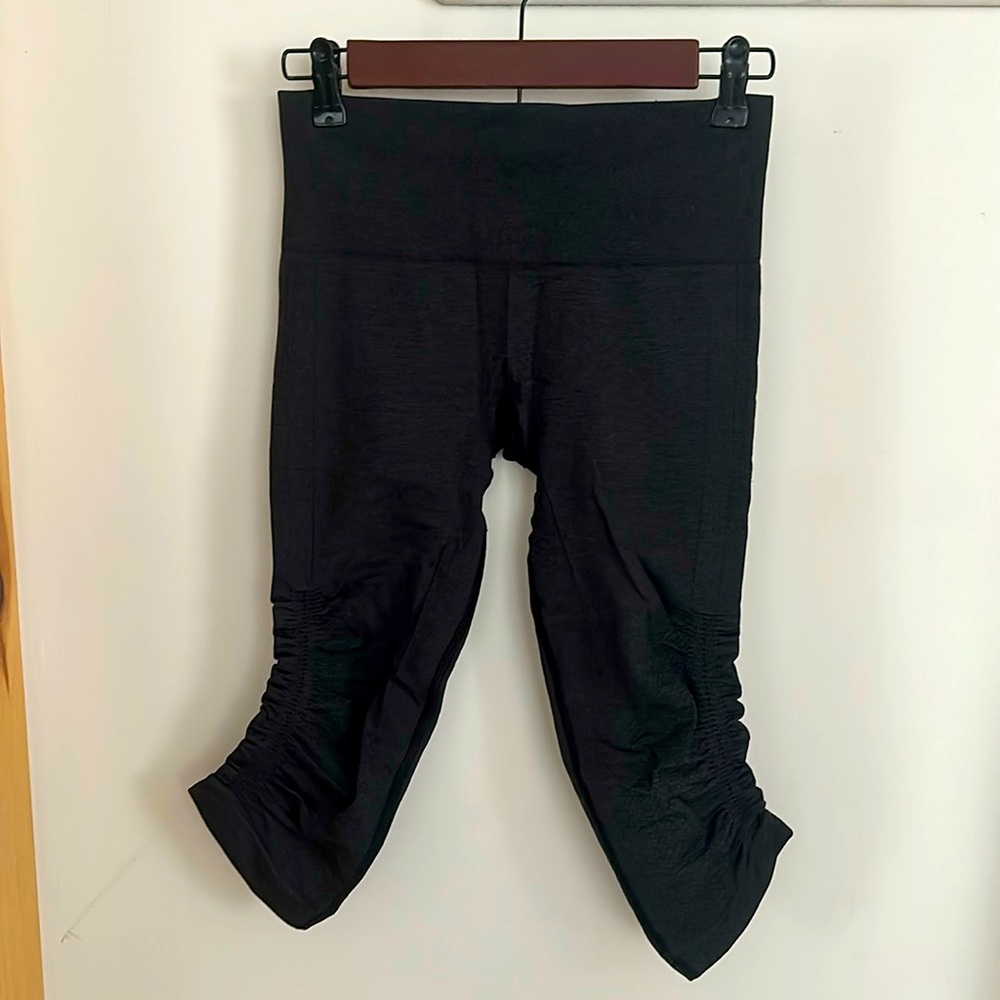 Lululemon In The Flow Crop Size 4
.